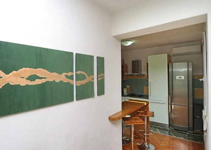 House Lipo Gostinjska kuća 3*